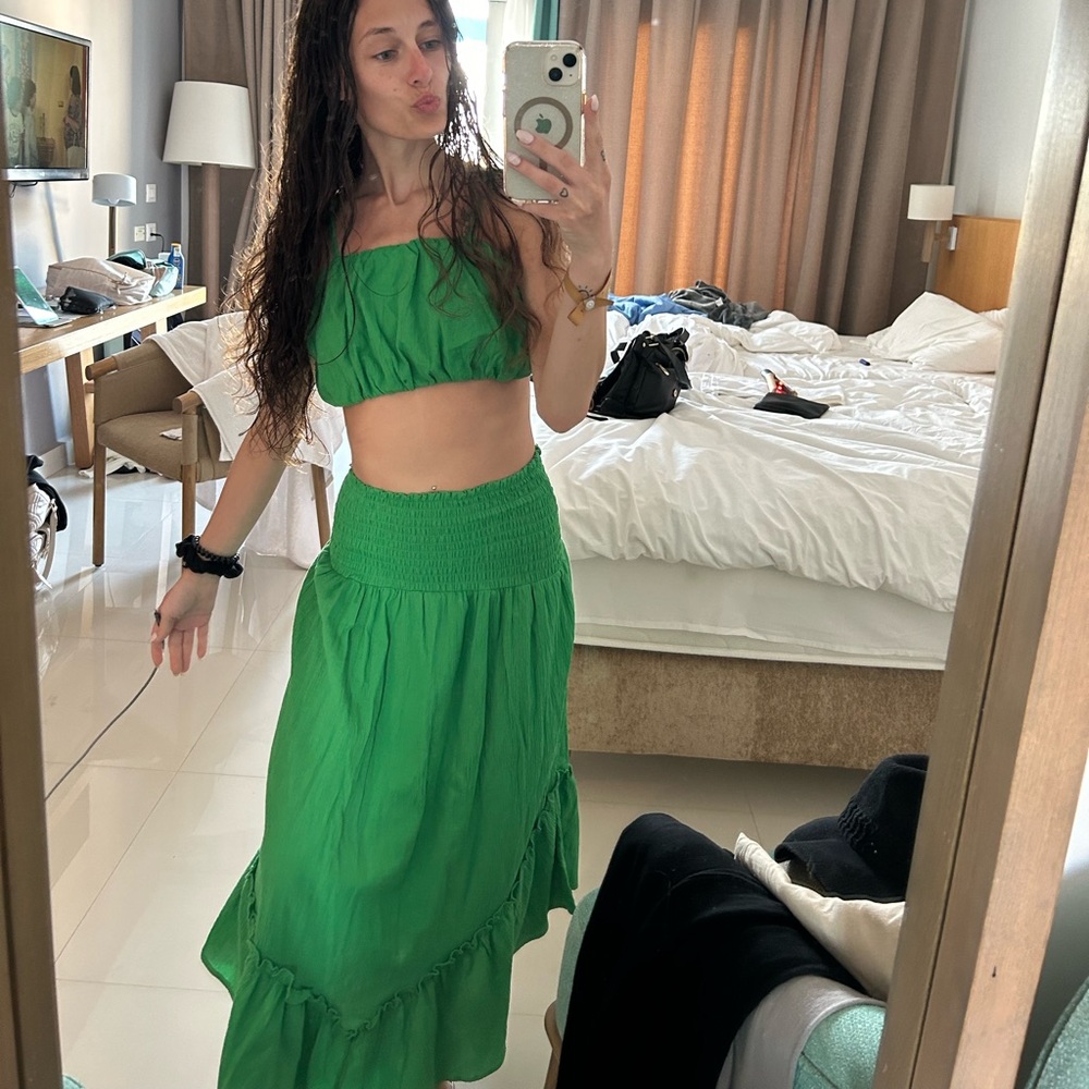 Green Women's Skirt & Top SET
